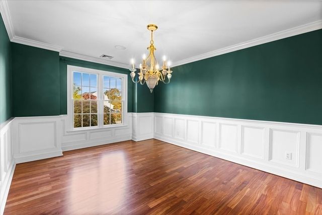 53 White Cliff Dr, Plymouth, MA 02360