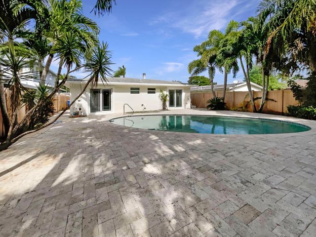 232 NW 25th Street, Wilton Manors, FL 33311