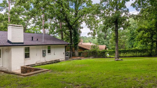 21 Pamela Drive, Little Rock, AR 72227