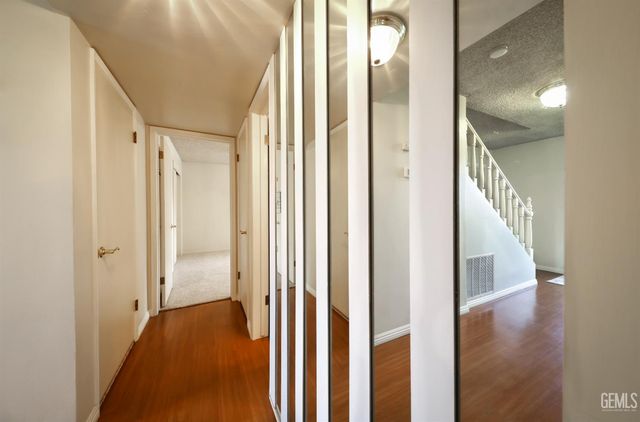 3008 Doris Lane, Bakersfield, CA 93304