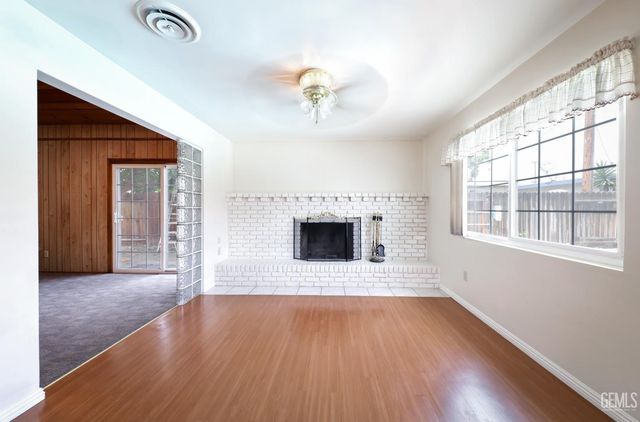 3008 Doris Lane, Bakersfield, CA 93304