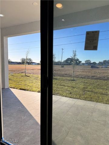 2104 NE 16th TER, Cape Coral, FL 33909