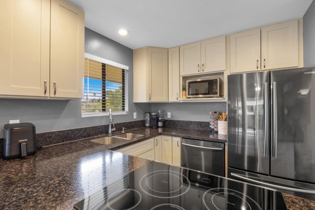 1450 S Kihei Rd Apt F201, Kihei, HI 96753