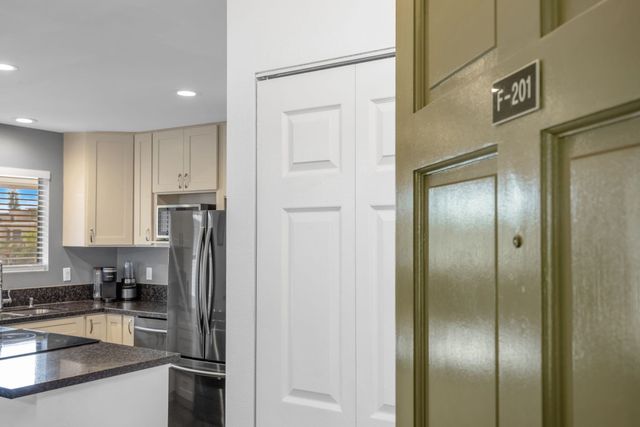 1450 S Kihei Rd Apt F201, Kihei, HI 96753