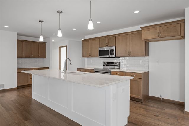 3106 Sequoia Drive SW, Cedar Rapids, IA 52404