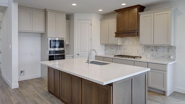 1211 Argon Way, San Antonio, TX 78245