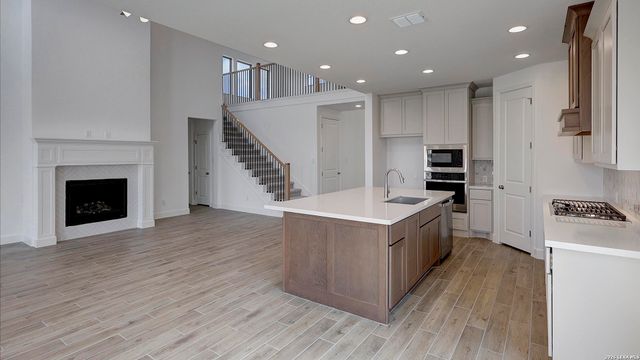 1211 Argon Way, San Antonio, TX 78245