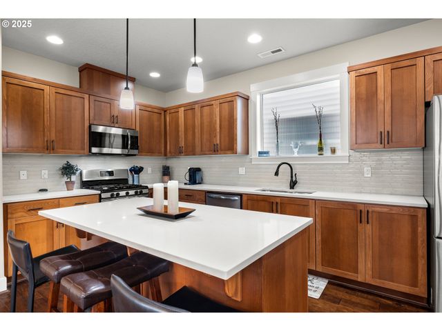 28723 Sw SERENITY Way, Wilsonville, OR 97070