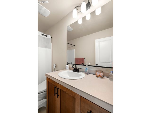 28723 Sw SERENITY Way, Wilsonville, OR 97070