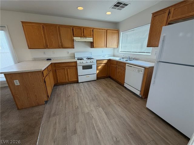 5211 Paradise Skies Avenue, Las Vegas, NV 89156