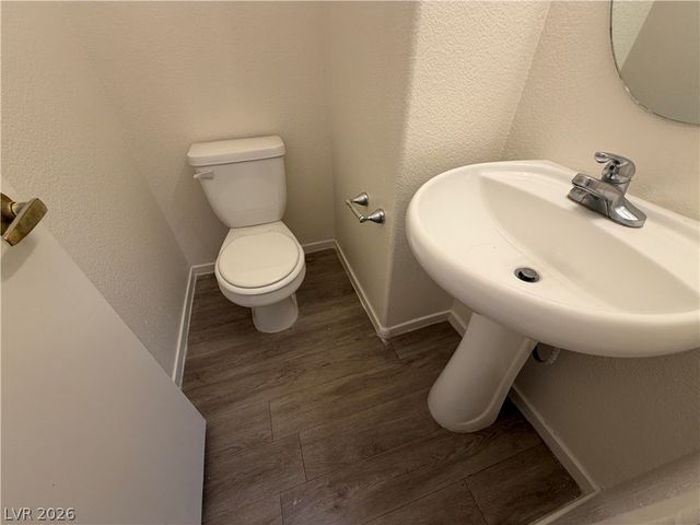 5211 Paradise Skies Avenue, Las Vegas, NV 89156