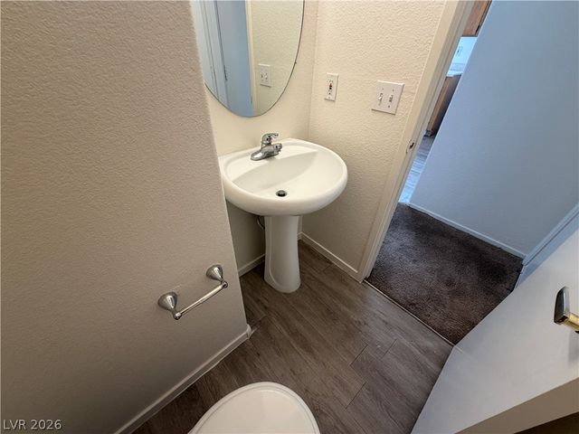 5211 Paradise Skies Avenue, Las Vegas, NV 89156