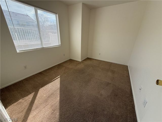 5211 Paradise Skies Avenue, Las Vegas, NV 89156