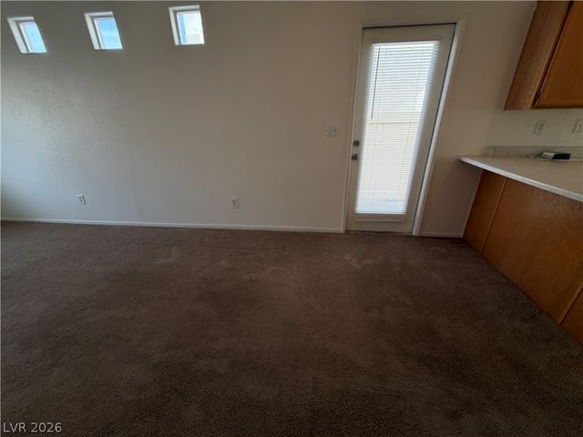 5211 Paradise Skies Avenue, Las Vegas, NV 89156