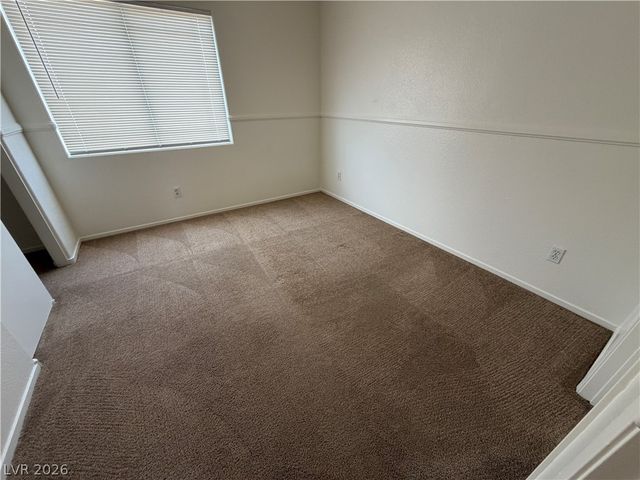 5211 Paradise Skies Avenue, Las Vegas, NV 89156