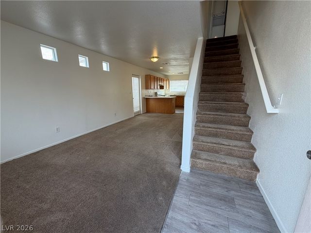 5211 Paradise Skies Avenue, Las Vegas, NV 89156