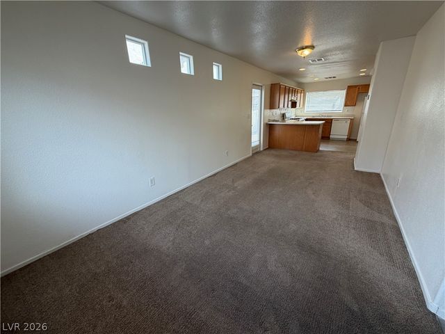 5211 Paradise Skies Avenue, Las Vegas, NV 89156