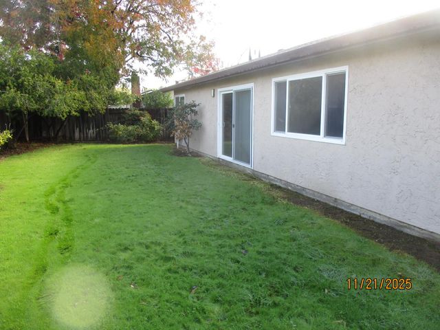 7072 Sunburst Way, Citrus Heights, CA 95621