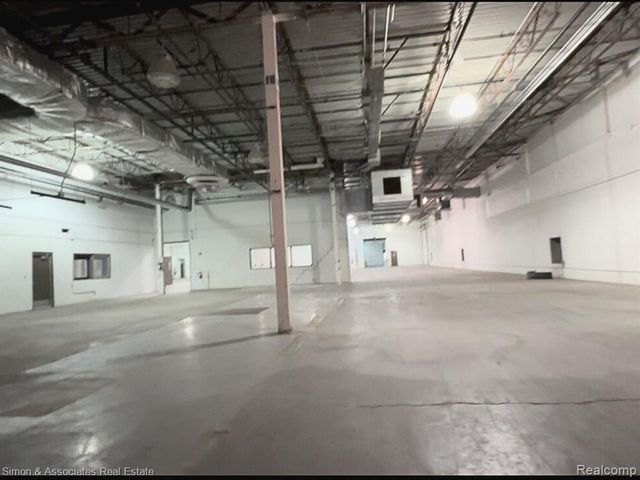 15203 S Commerce Drive, Dearborn, MI 48120