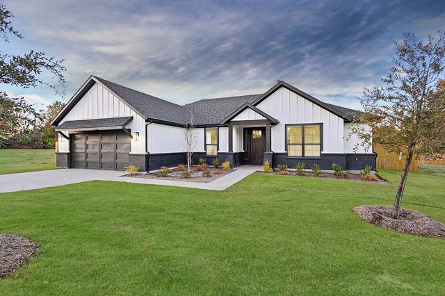 4605 Dripping Springs Road, Sherman, TX 75090