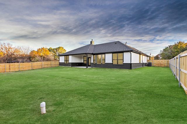 4605 Dripping Springs Road, Sherman, TX 75090