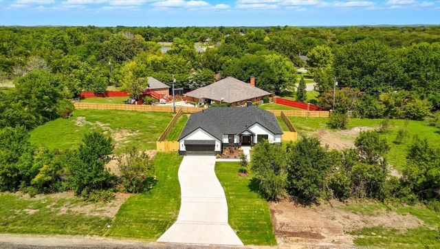 4605 Dripping Springs Road, Sherman, TX 75090