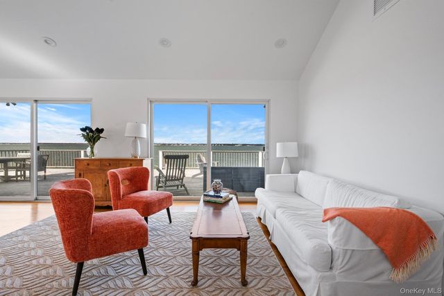 654A Dune Road, Westhampton Dunes, NY 11978