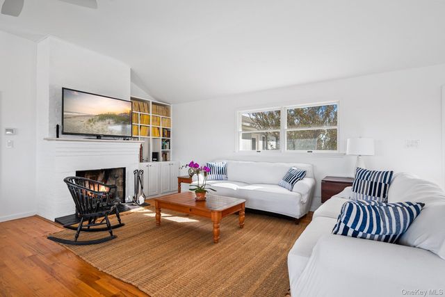 654A Dune Road, Westhampton Dunes, NY 11978