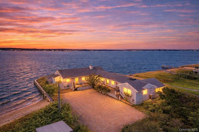 654A Dune Road, Westhampton Dunes, NY 11978