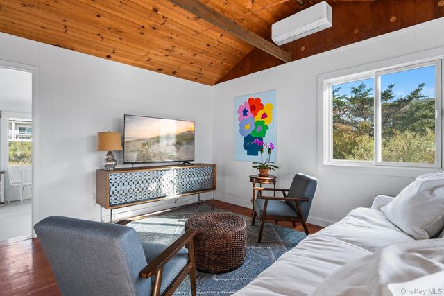 654A Dune Road, Westhampton Dunes, NY 11978