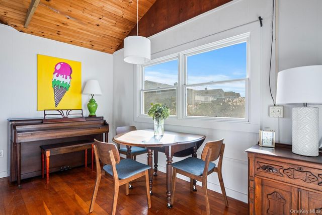 654A Dune Road, Westhampton Dunes, NY 11978