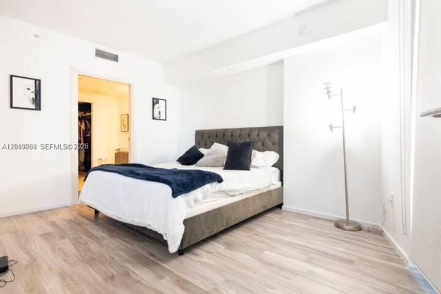 801 S Miami Ave 1703, Miami, FL 33130