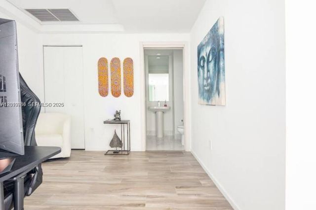 801 S Miami Ave 1703, Miami, FL 33130