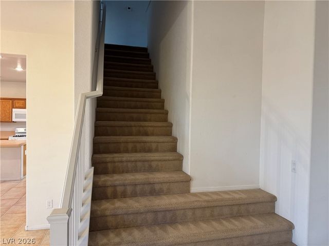 7956 Mohican Canyon Street, Las Vegas, NV 89113