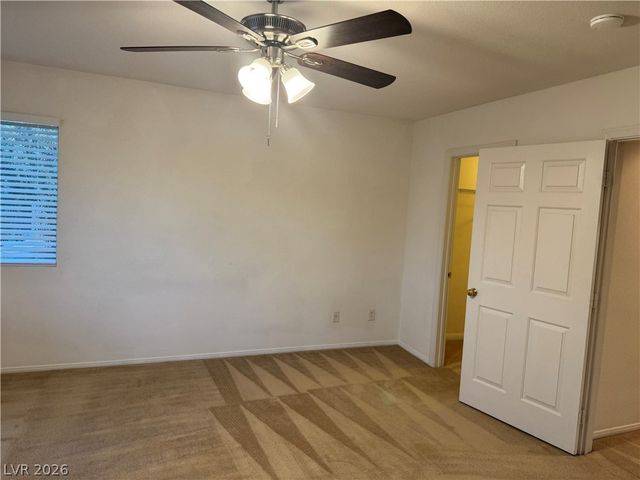7956 Mohican Canyon Street, Las Vegas, NV 89113