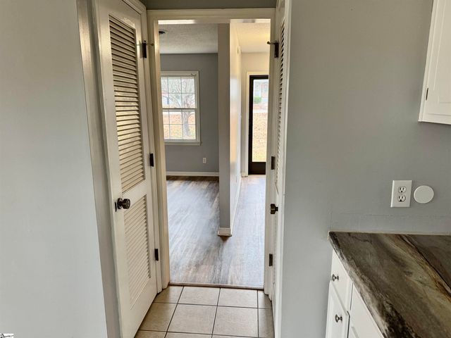 228 Greenridge Drive, Moore, SC 29369