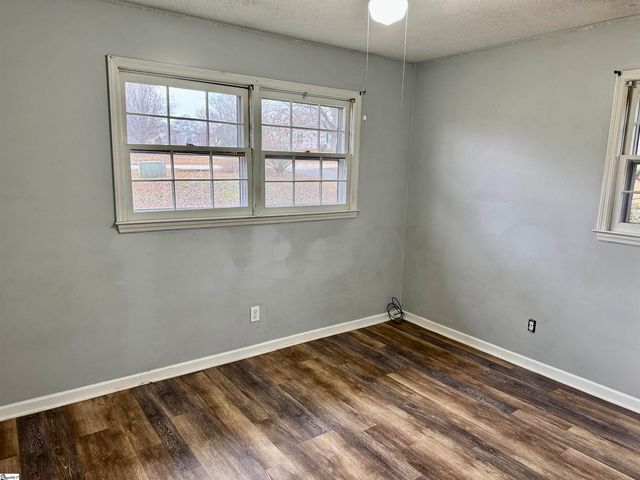 228 Greenridge Drive, Moore, SC 29369