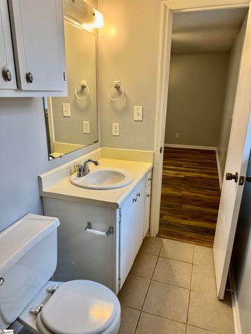 228 Greenridge Drive, Moore, SC 29369