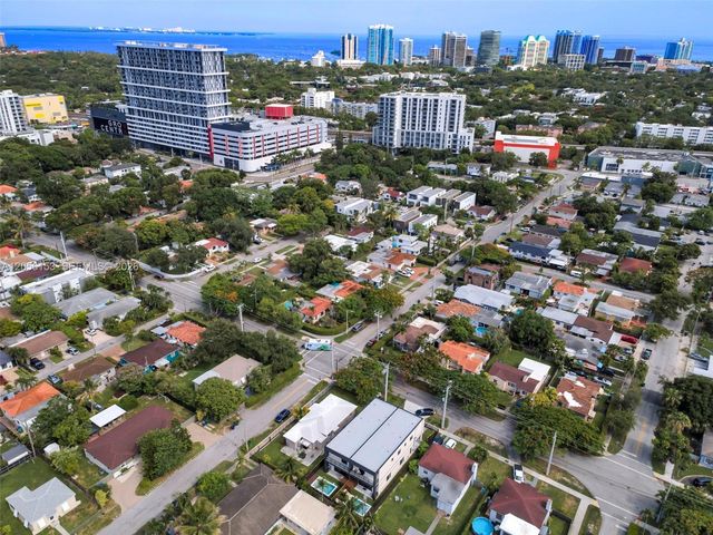 3011 SW 27th St 1, Miami, FL 33133