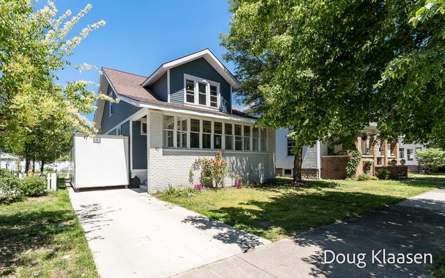 67 W 18th Street, Holland City, MI 49423