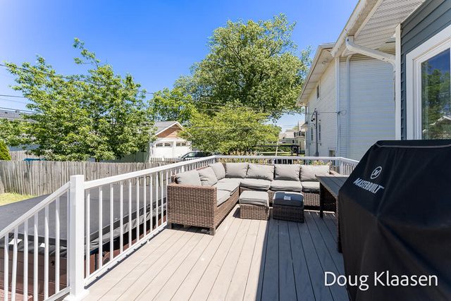 67 W 18th Street, Holland City, MI 49423