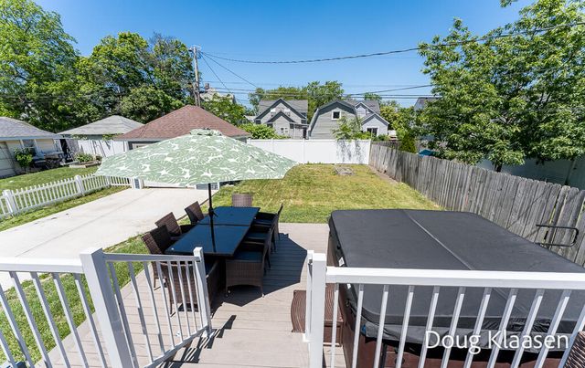 67 W 18th Street, Holland City, MI 49423