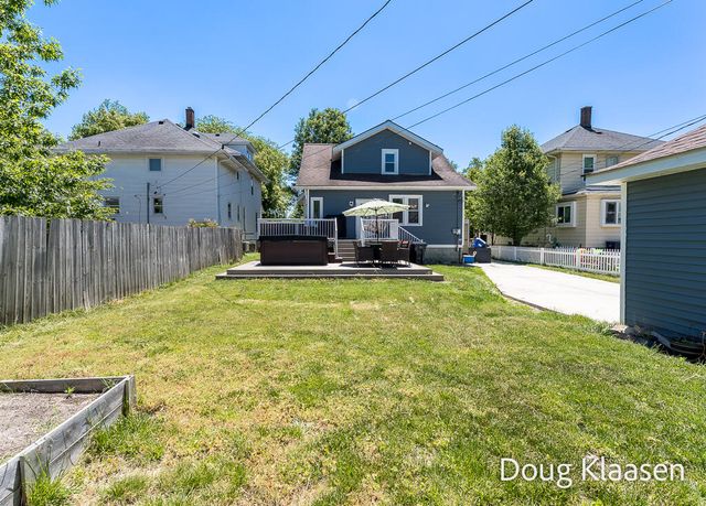 67 W 18th Street, Holland City, MI 49423