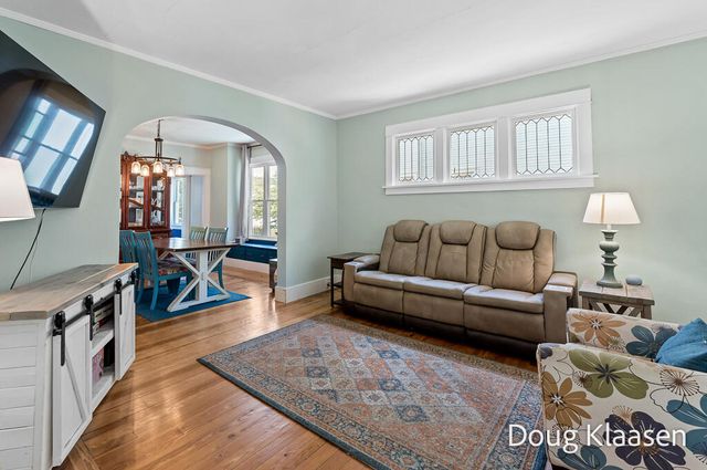 67 W 18th Street, Holland City, MI 49423