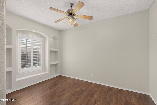 413 EMERALD SHORE Lane, El Paso, TX 79928