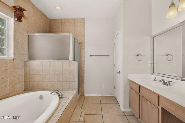 413 EMERALD SHORE Lane, El Paso, TX 79928