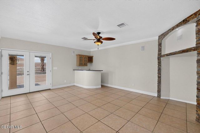 413 EMERALD SHORE Lane, El Paso, TX 79928