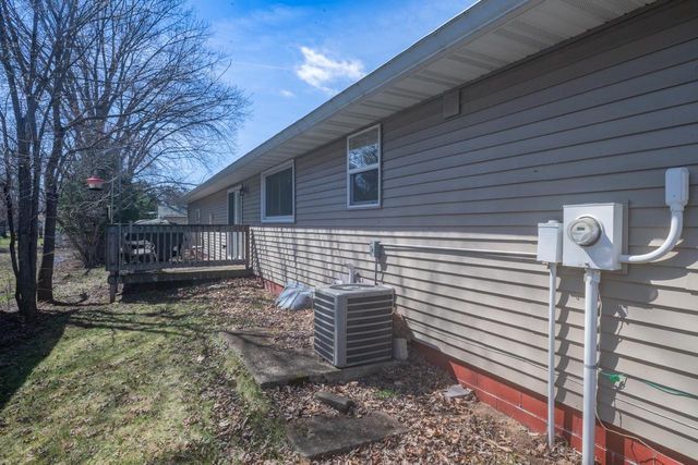 406 Cardinal Drive, Westfield, WI 53964