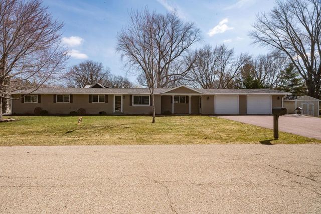 406 Cardinal Drive, Westfield, WI 53964