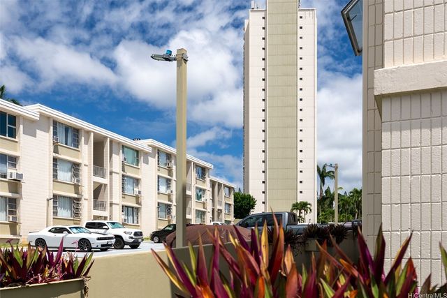 98-1038 Moanalua Road 7-105, Aiea, HI 96701